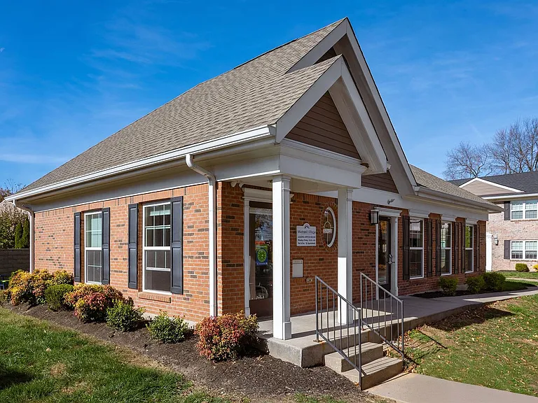 Markwell Village — Photo 10