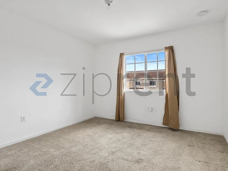 21429 NW 13th Ave — Photo 21