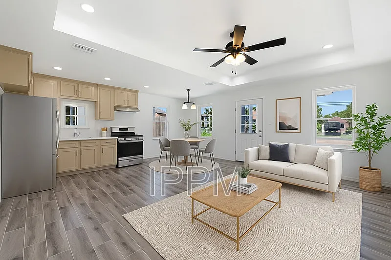 3 bed, 2.0 bath, 1100 sqft, $1,400 — Photo 3