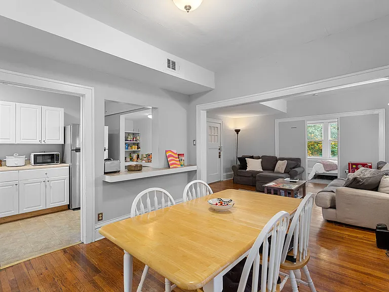 6615 Kingsbury Blvd — Photo 7