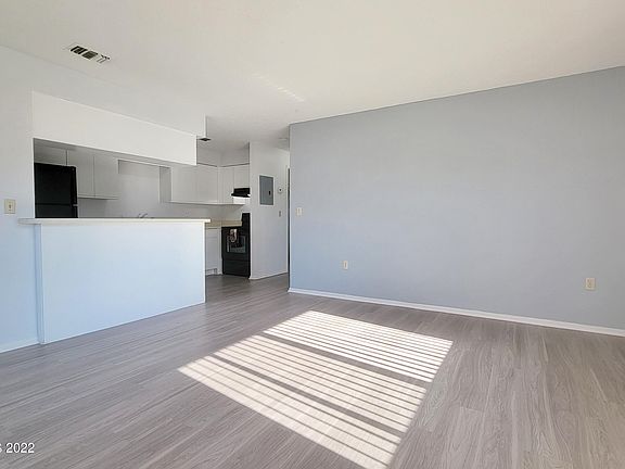 2nd image of 1353 Westover St #101