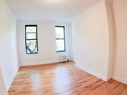 Rented by Urban Real Estate Inc | media 10