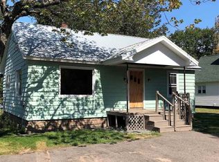 29 Midway Dr, Negaunee, MI 49866
