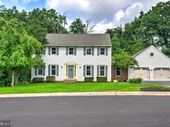 2977 Hearthside Ln, Lancaster, PA 17601