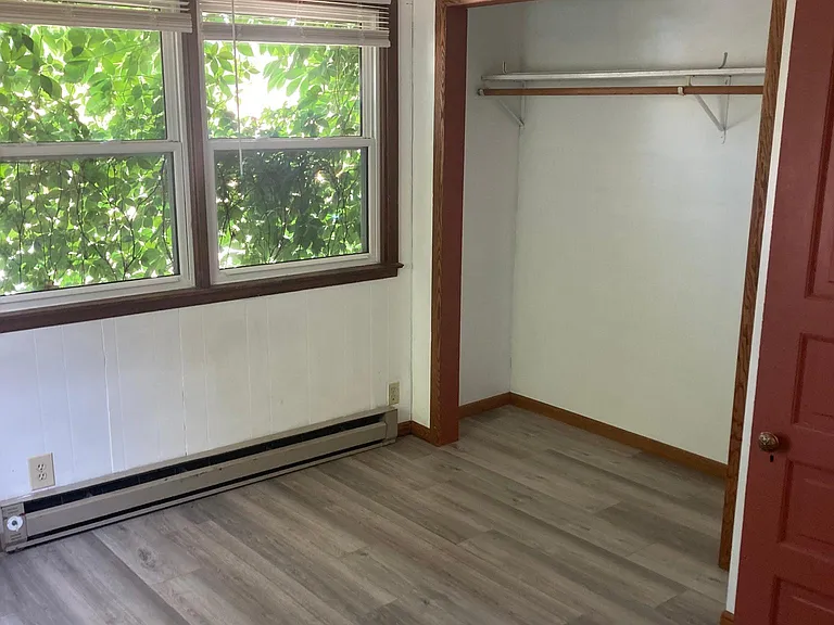 119 E 5th St #2 — Photo 10