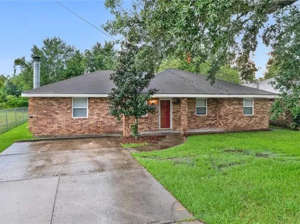 404 Barton Ave, Luling, LA 70070