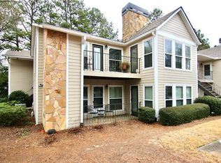2204 Lake Pointe Cir, Roswell, GA 30075