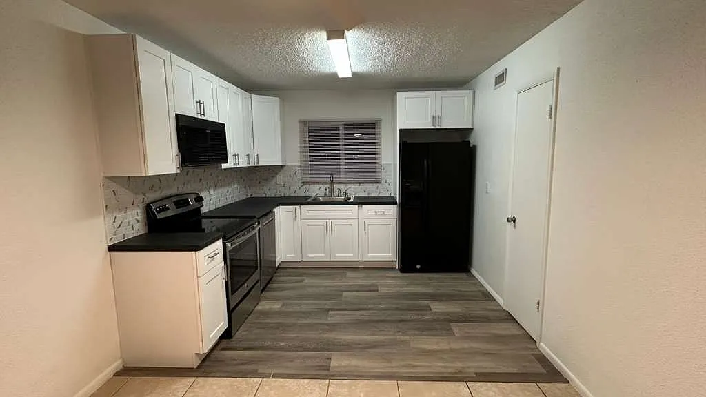2 bed, $1,550 — Photo 3
