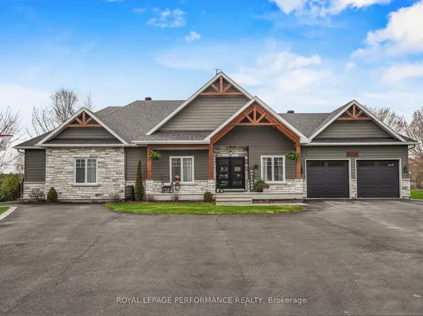 1560 Sandy Hill Rd, Champlain, ON K6A 2R2