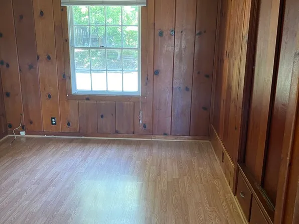 ARMM1701, 1701 SE Stephens St APT 1, Roseburg, OR 97470