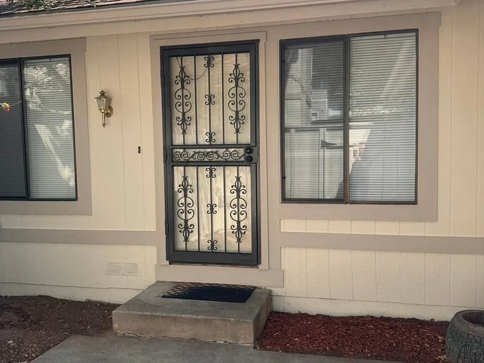 1255 Searchlite Ct