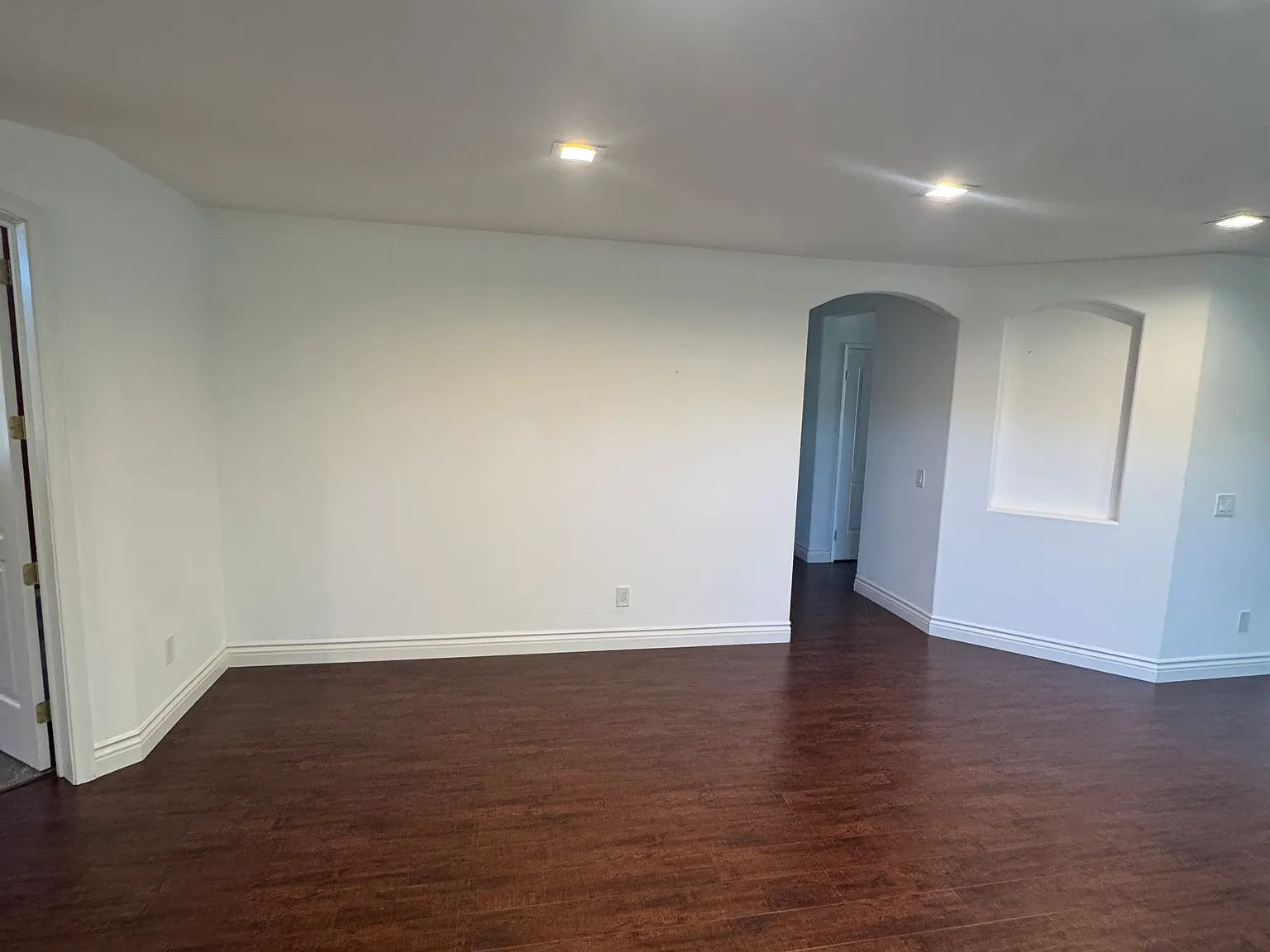 3 bed, 1757 sqft, $3,200 — Photo 3