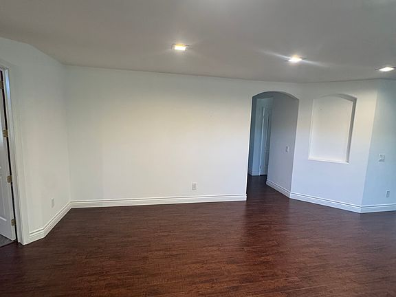 3rd image of 26850 Madera Ct