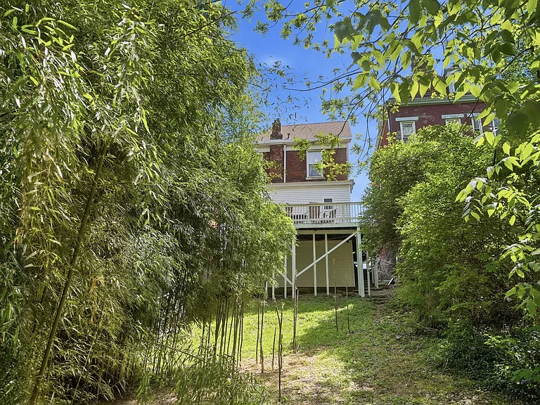 2661 Bellevue Ave — Photo 37