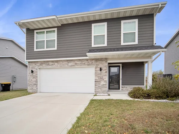1365 SE Parkview Crossing Dr, Waukee, IA 50263
