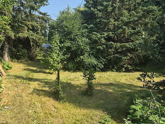 3rd image of 600 3rd Avenue