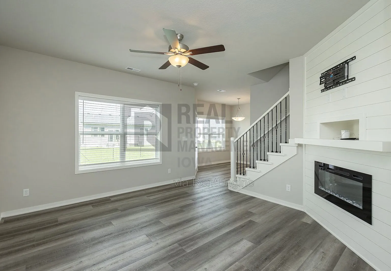 3 bed, 3.0 bath, 1473 sqft, $1,850 — Photo 4