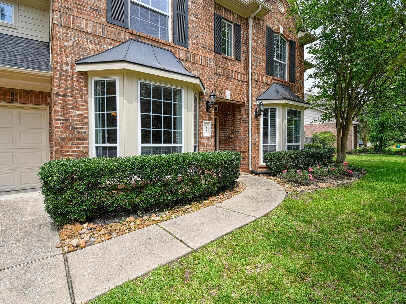 5 bed, 3.5 bath, 3538 sqft, $5,300 — Photo 4