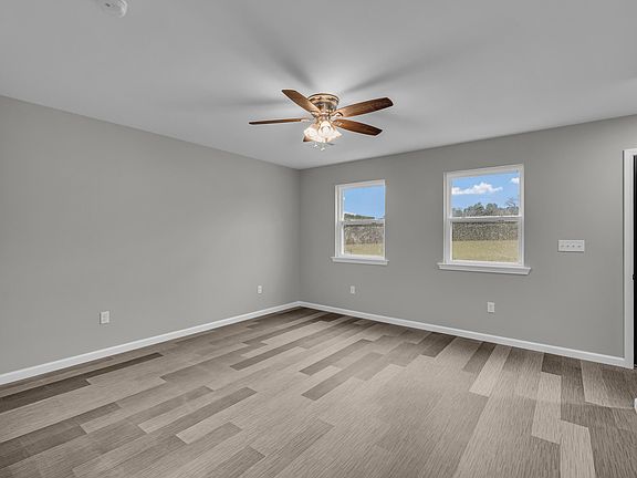 5th image of 2812 Burke Avenue