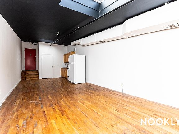 3rd image of 27 Arion Pl APT 403