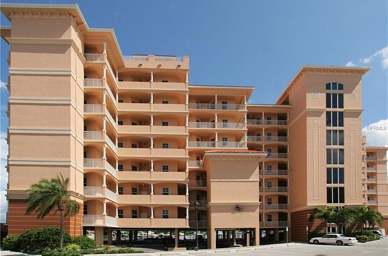 1st image of 530 S Gulfview Blvd APT 707