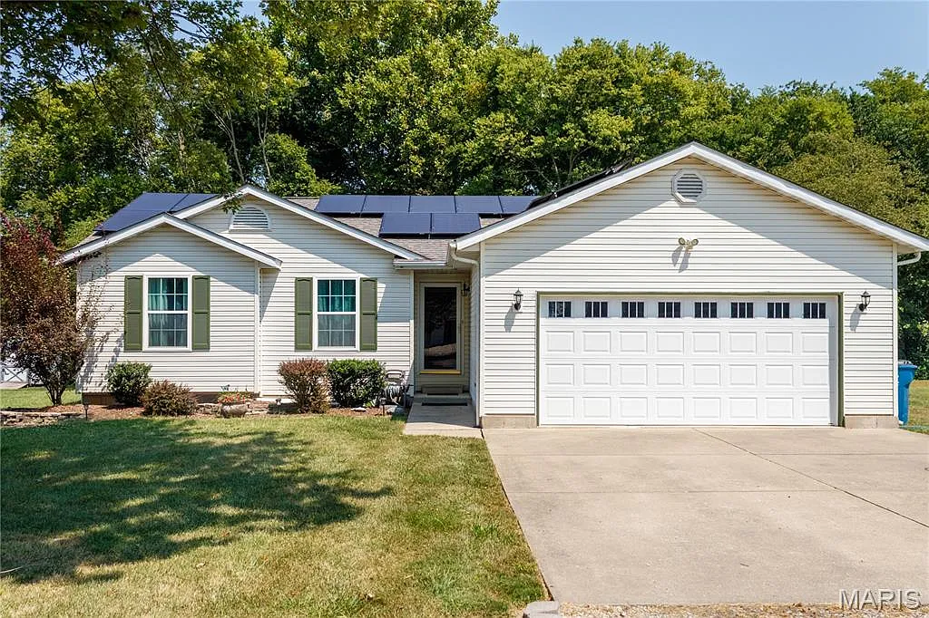 32 Lexington Ln photo 1