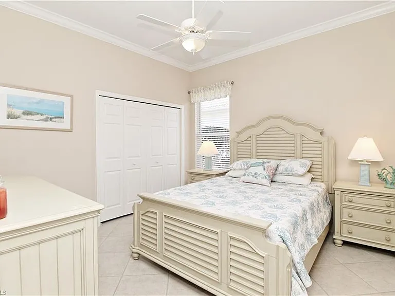 1901 Winding Oaks Way — Photo 15