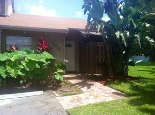 8011 SW 21st Pl, Davie, FL 33324
