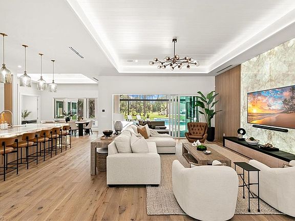 3rd image of 6190 Bur Oaks LN