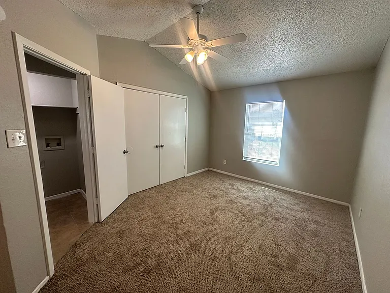 9447 Olde Towne Row — Photo 16