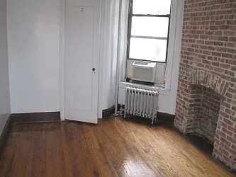 Rented by EA Kane RE Inc.