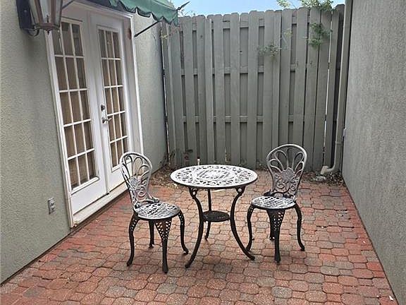 4th image of 2467 Ashbury Pl