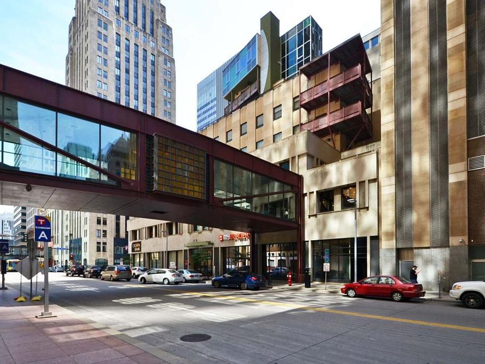 1st image of 601 Marquette Ave APT 404