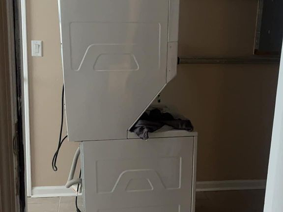 5th image of 1415 E 66th Pl APT 1