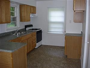2nd image of 8124 Winfield Ave