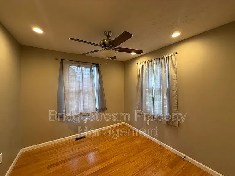 4508 E Venetian Way — Photo 8