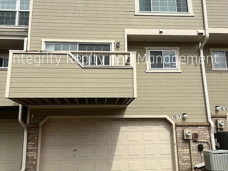 1818 S Quebec Way #B15-7 — Photo 2
