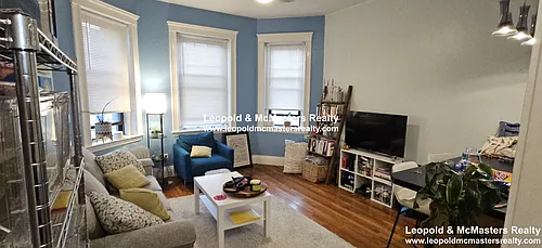 1560 Commonwealth Ave Photo 1