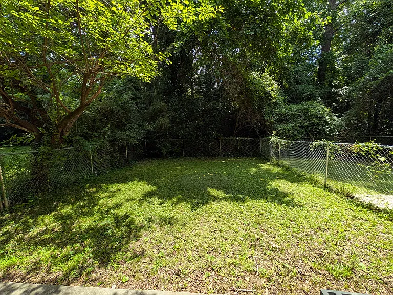 1523 Beech Valley Way NE — Photo 18