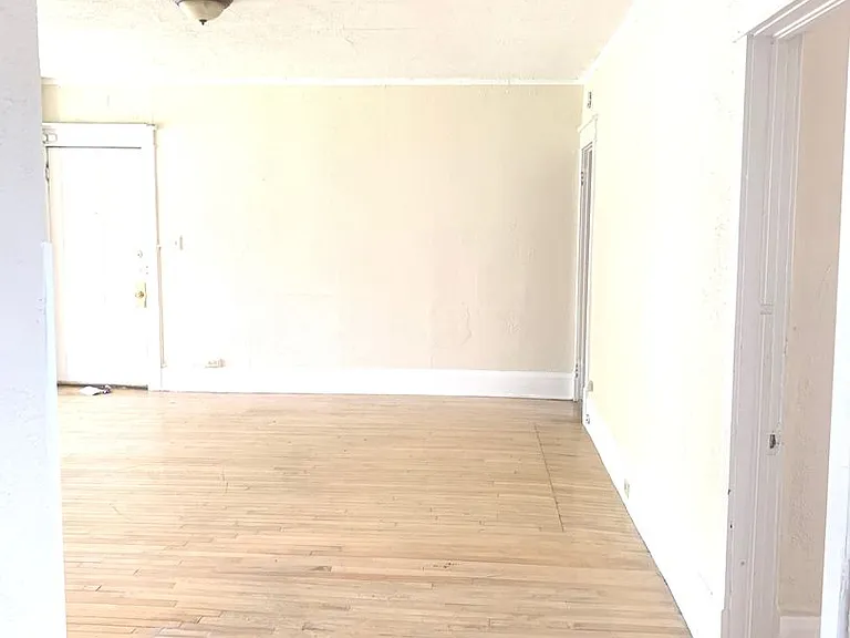The Mansion — Photo 6