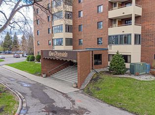 105 3rd St N APT 504, Moorhead, MN 56560