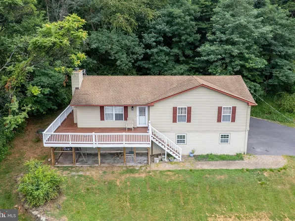 434 King David Dr, Linden, VA 22642
