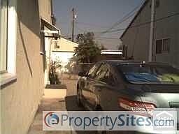 2nd image of 1627 E 55th St