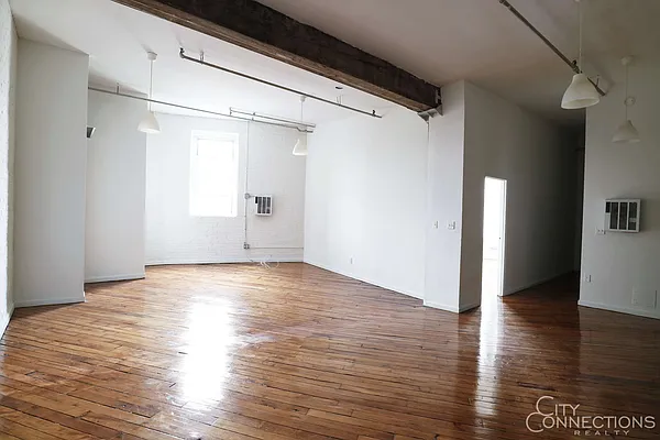 Rented by City Connections Realty | media 14