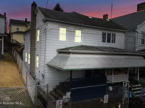 93 1/2 Carroll St, Pittston, PA 18640