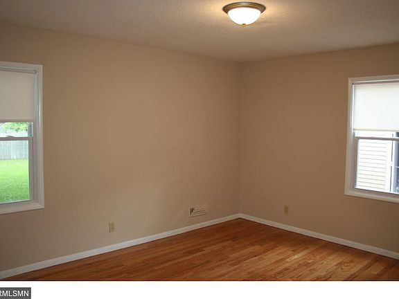 5th image of 8926 Dupont Ave S