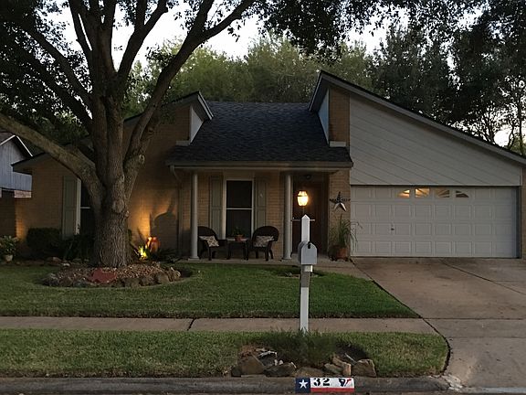 2nd image of 32 Sarita Rd