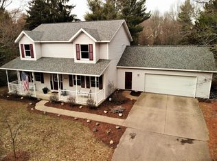 2207 Eagle Blvd, Holland, MI 49424