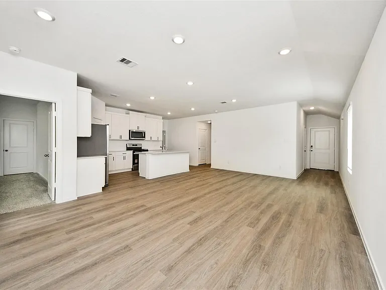 27458 Serene Pine Dr — Photo 3