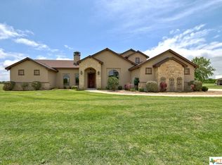 925 River Ranch Cir, Martindale, TX 78655